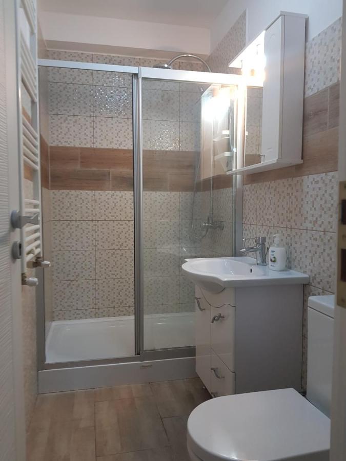 Aparthomes Fundeni بوخارست المظهر الخارجي الصورة